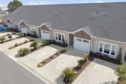 231 Je Edward Dr. photo 4