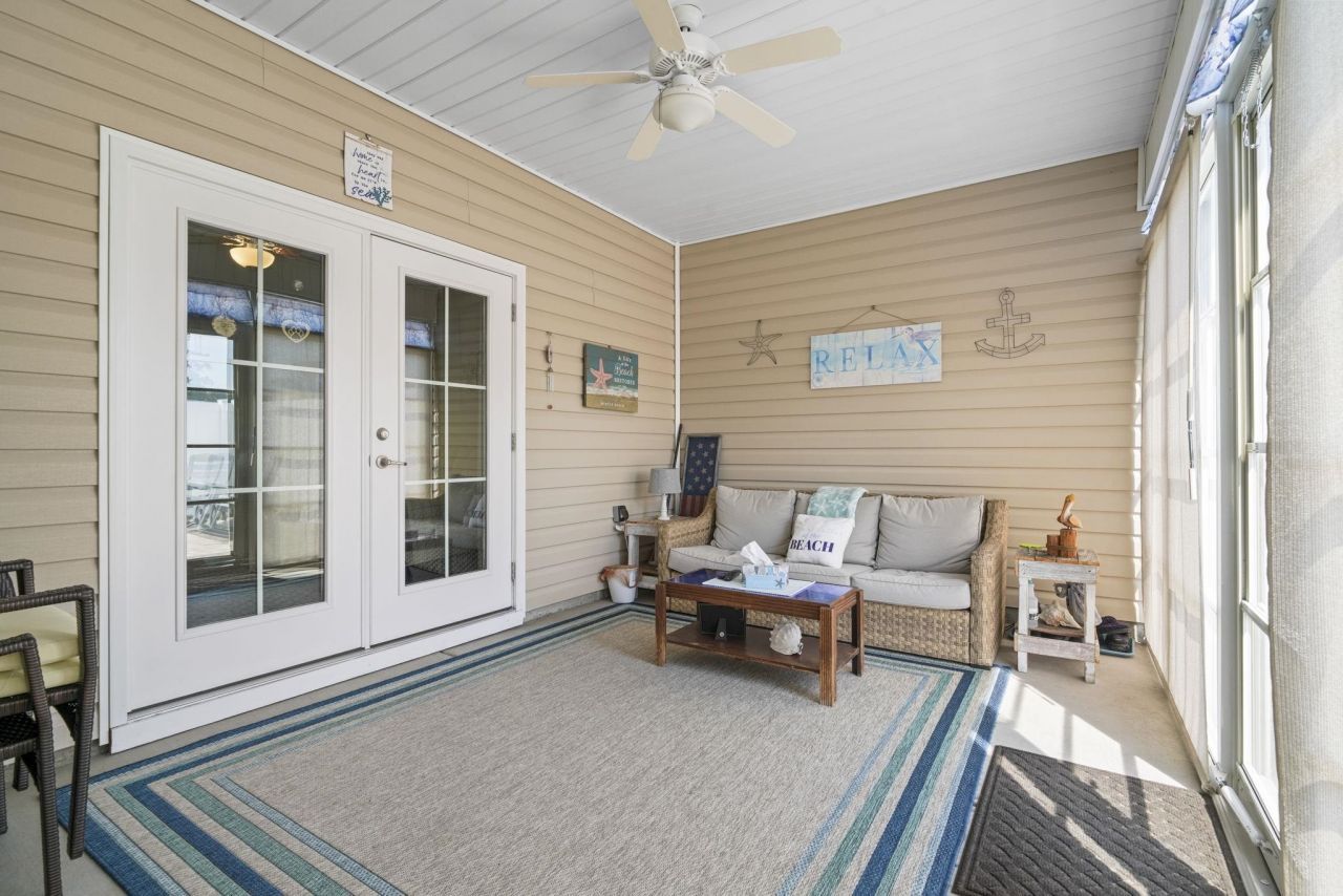 231 Je Edward Dr. Photo 32