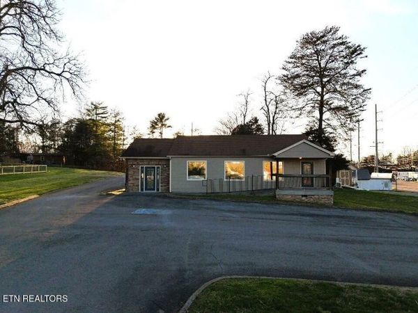 8301 Lobelia Lane, Knoxville, TN 37920