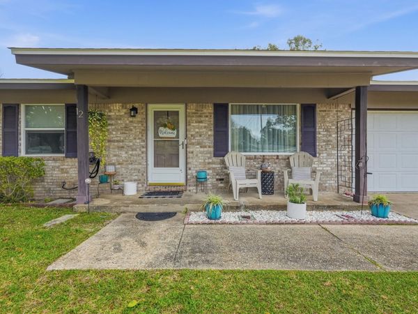 12 10th Street, Shalimar, FL 32579