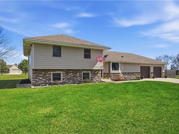 17685 Edgerton Road, Edgerton, KS 66021
