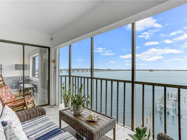 2711 1st ST , Unit 402, FORT MYERS, FL 33916