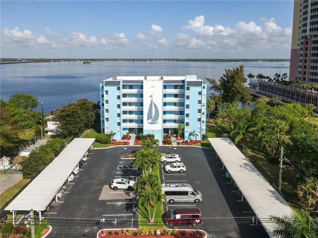 2711 1st St, Unit 402, Fort Myers, FL 33916 Photo
