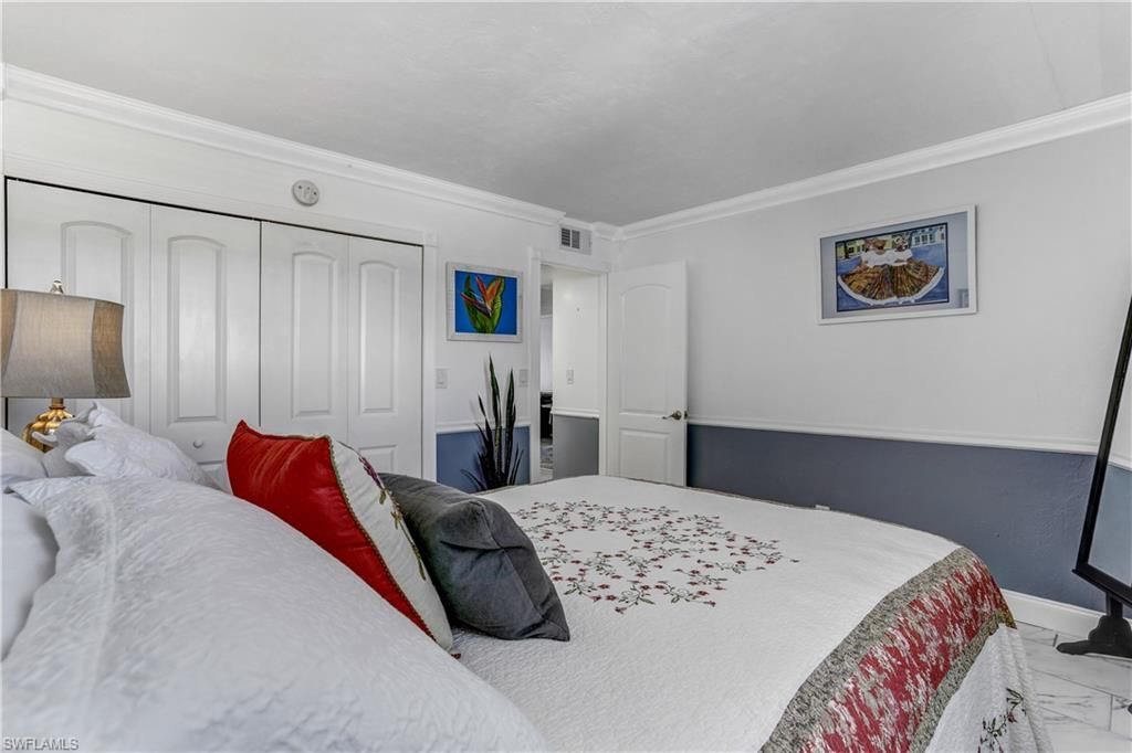 2711 1st St, Unit 402, Fort Myers, FL 33916 Photo