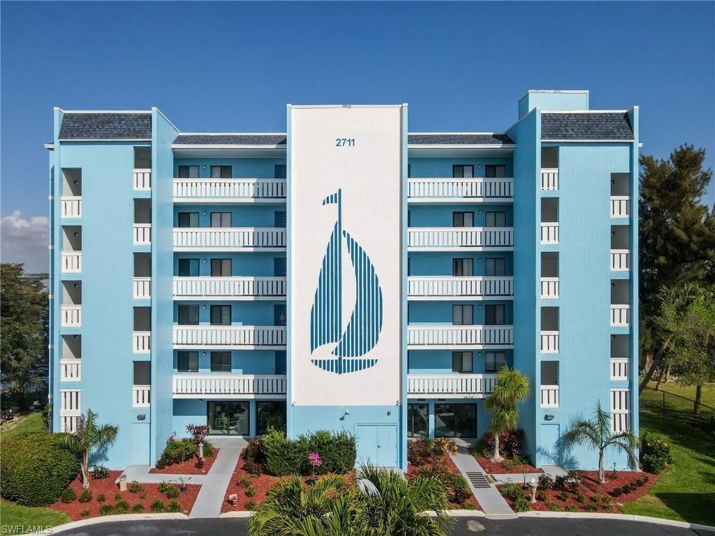 2711 1st St, Unit 402, Fort Myers, FL 33916 Photo