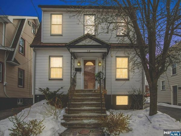 58 Essex Avenue, MAPLEWOOD, NJ 07040