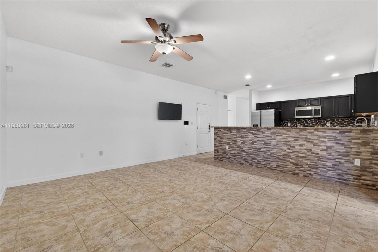 11561 SW 232nd Ln, Homestead, FL 33032 Photo