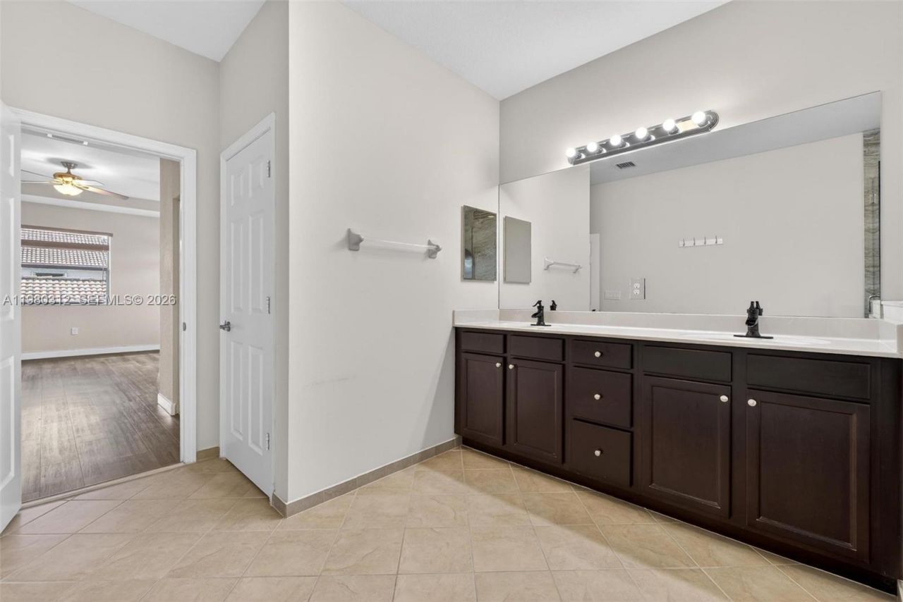 11561 SW 232nd Ln, Unit 11561, Homestead, FL 33032 Photo