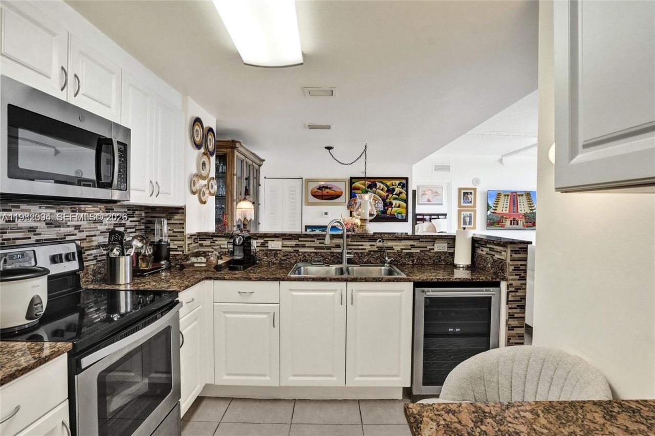 215 SW 42nd Ave , Unit 704, Miami, FL 33134 Photo