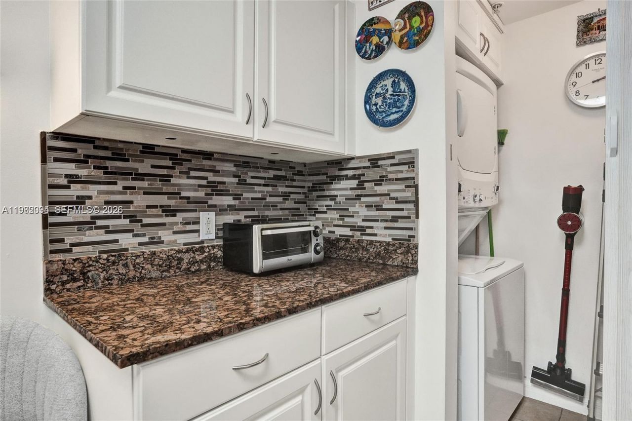 215 SW 42nd Ave , Unit 704, Miami, FL 33134 Photo