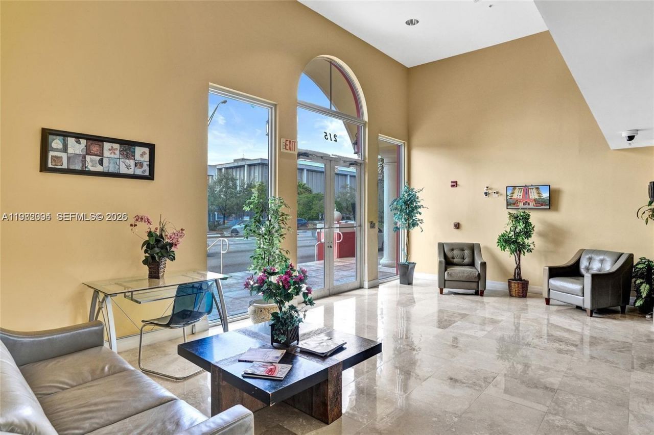 215 SW 42nd Ave , Unit 704, Miami, FL 33134 Photo