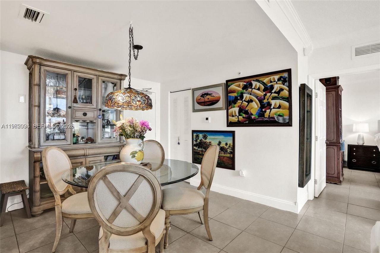 215 SW 42nd Ave , Unit 704, Miami, FL 33134 Photo