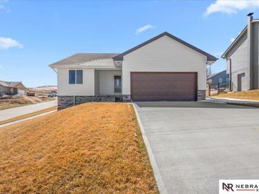 1423 Poulson Drive , Blair, NE 68008