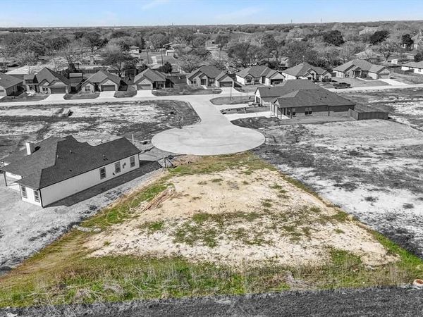 424 Lora Sue Court , Italy, TX 76651