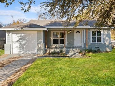 2661 Hudspeth Avenue, Dallas, TX 75216