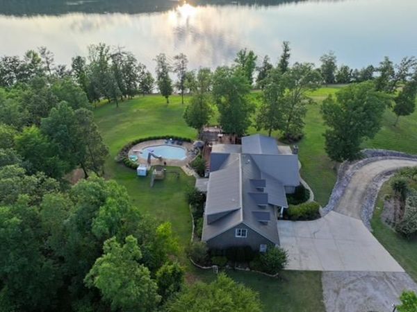 410 CR 261 RD, Iuka, MS 38852