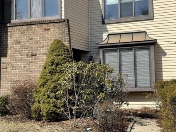 4 INDEPENDENCE PLACE , NEWTOWN, PA 18940