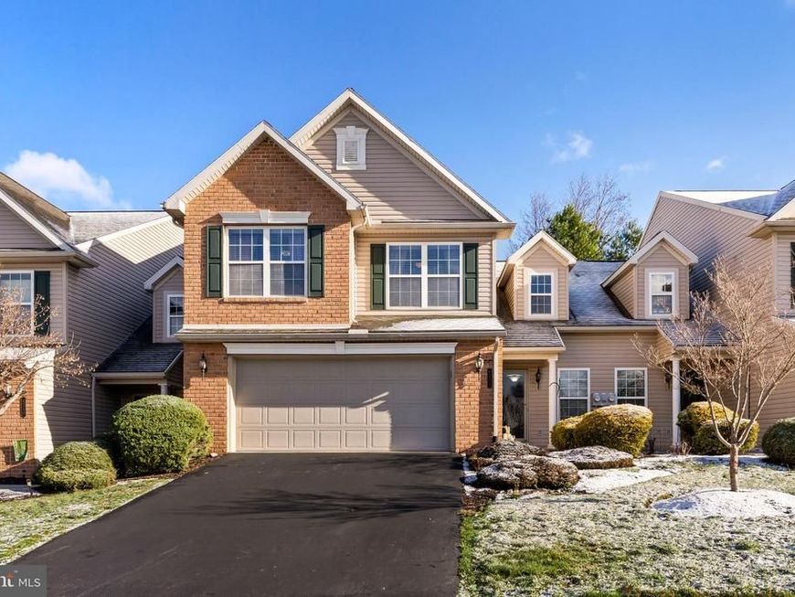 4230 Roth Farm Village Circle, Mechanicsburg, PA 17050 Main Photo