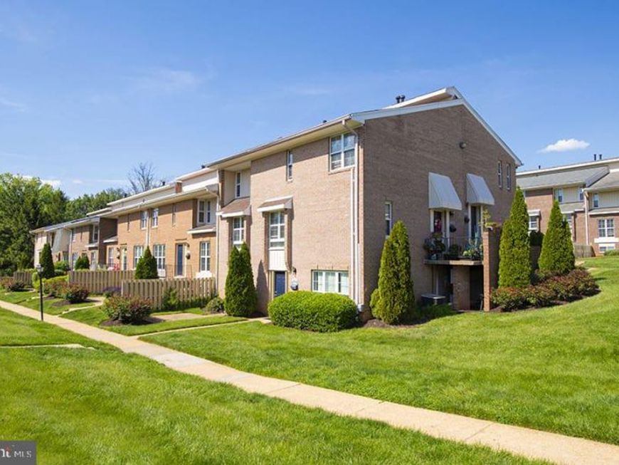 1699 Yale Place, Unit 3B-1693, Rockville, MD 20850 Main Photo