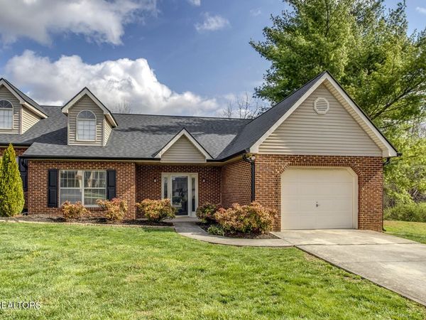 4818 Beverly Field Way, Knoxville, TN 37918