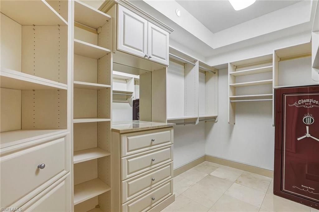 4201 Gulf Shore Blvd N, Unit 702, Naples, FL 34103 Photo