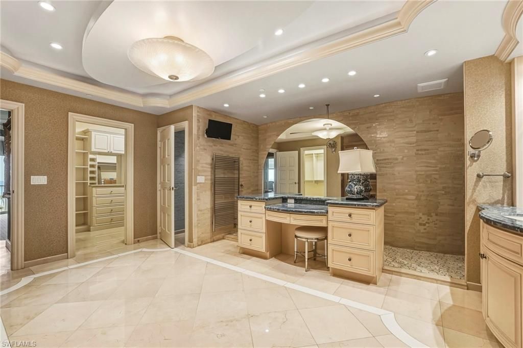 4201 Gulf Shore Blvd N, Unit 702, Naples, FL 34103 Photo