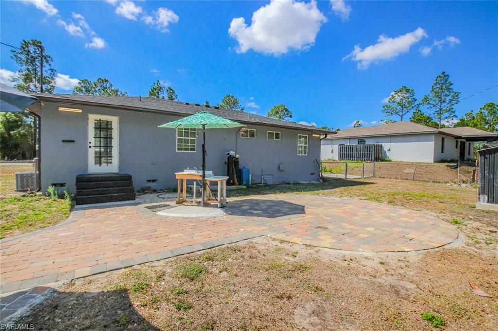 203 E 11th St, Lehigh Acres, FL 33972 Photo