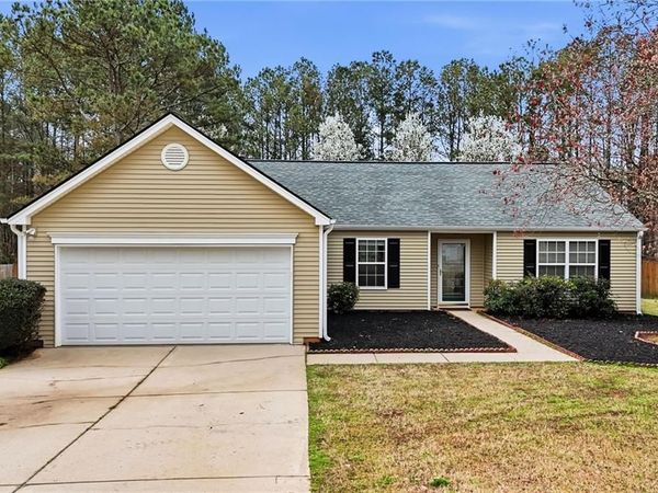 3385 Bridgeshaw Drive , Cumming, GA 30028