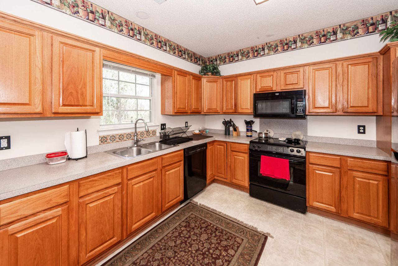 158 Red Cypress Drive Photo 11