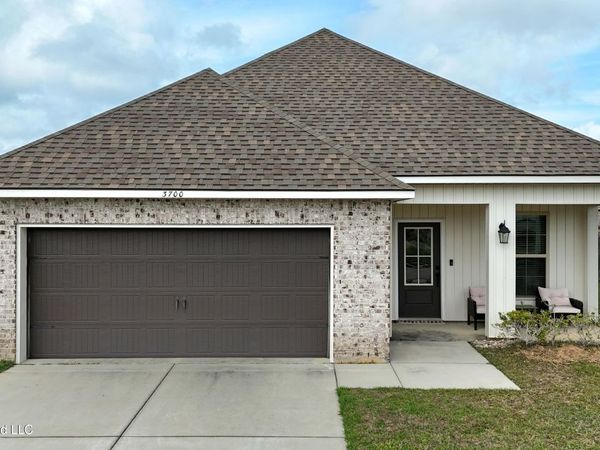 3700 Victor Lane, D'Iberville, MS 39540