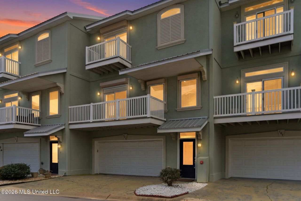 705 W Beach Boulevard, Long Beach, MS 39560 Main Photo