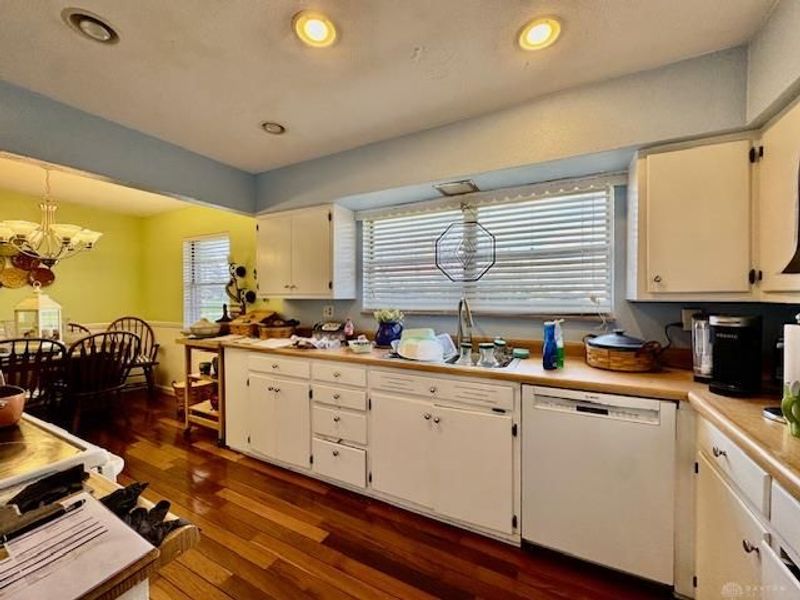 100 Green Valley Drive, Enon Vlg, OH 45323 Photo 24