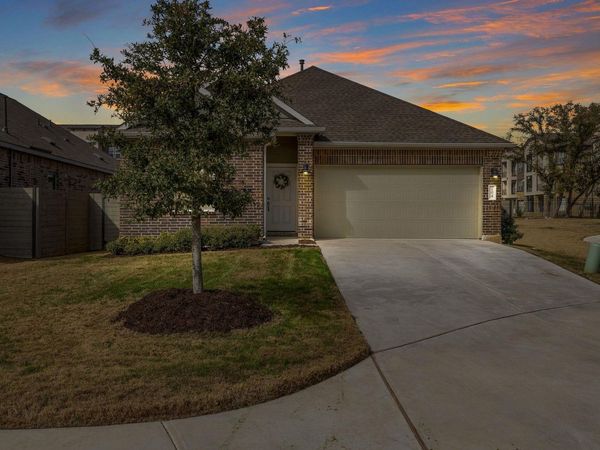 104 Blue Blaze TRL, Georgetown, TX 78628