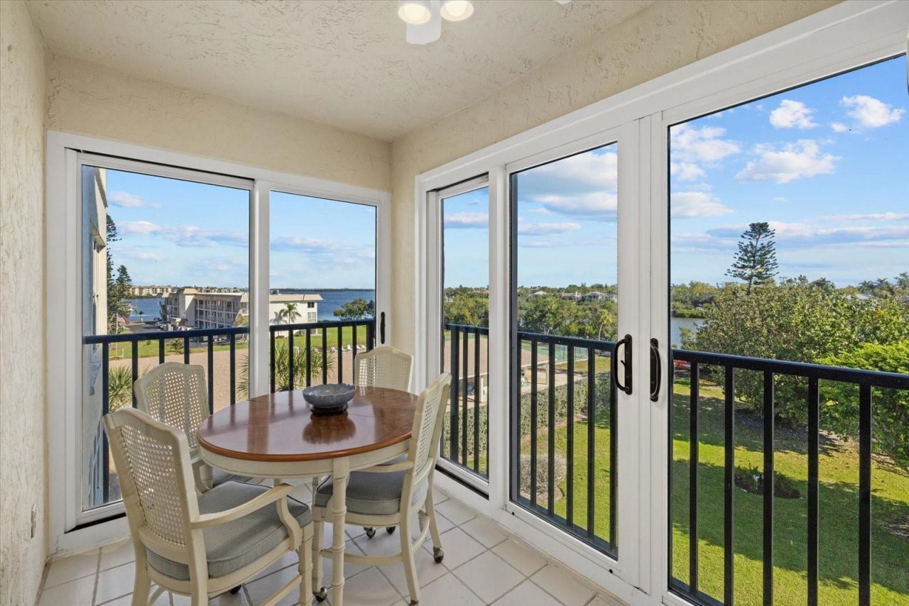 3240 Gulf Of Mexico Drive , Unit B402, Longboat Key, FL 34228 Photo