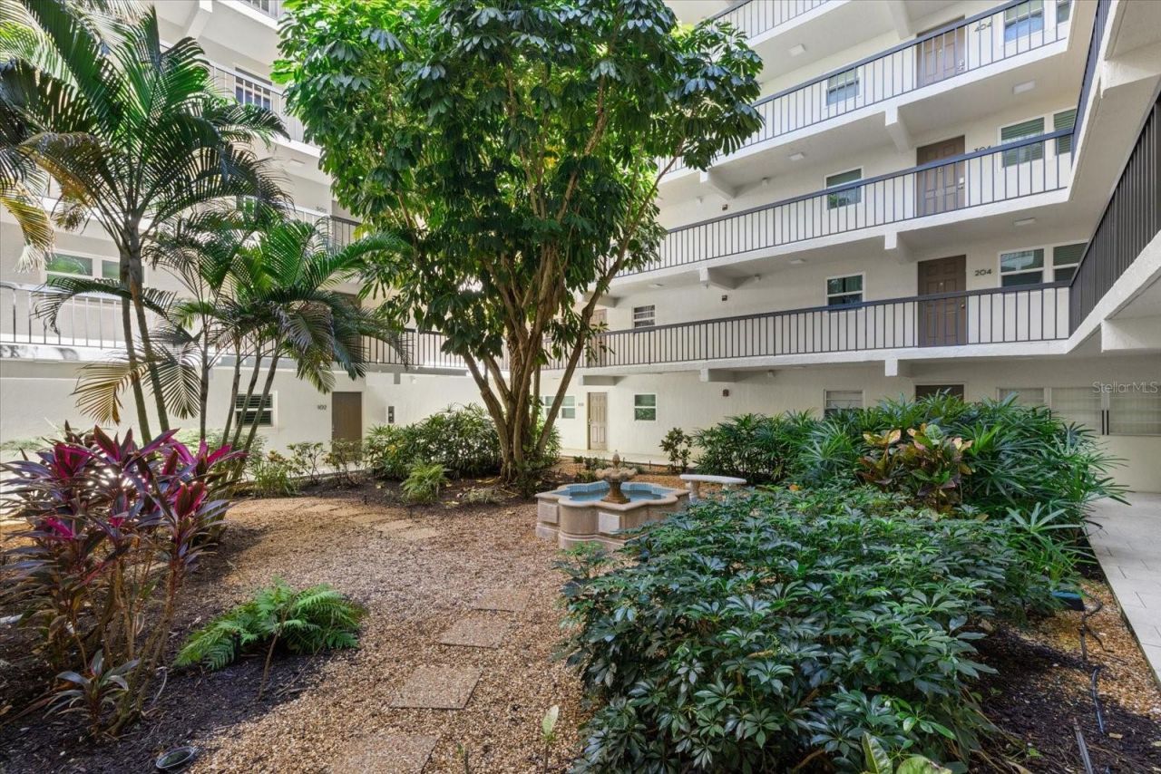 3240 Gulf Of Mexico Drive , Unit B402, Longboat Key, FL 34228 Photo