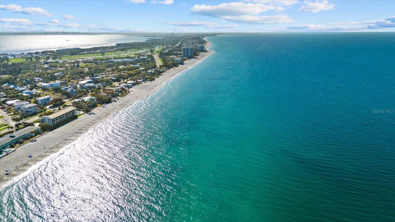 3240 Gulf Of Mexico Drive , Unit B402, Longboat Key, FL 34228 Photo