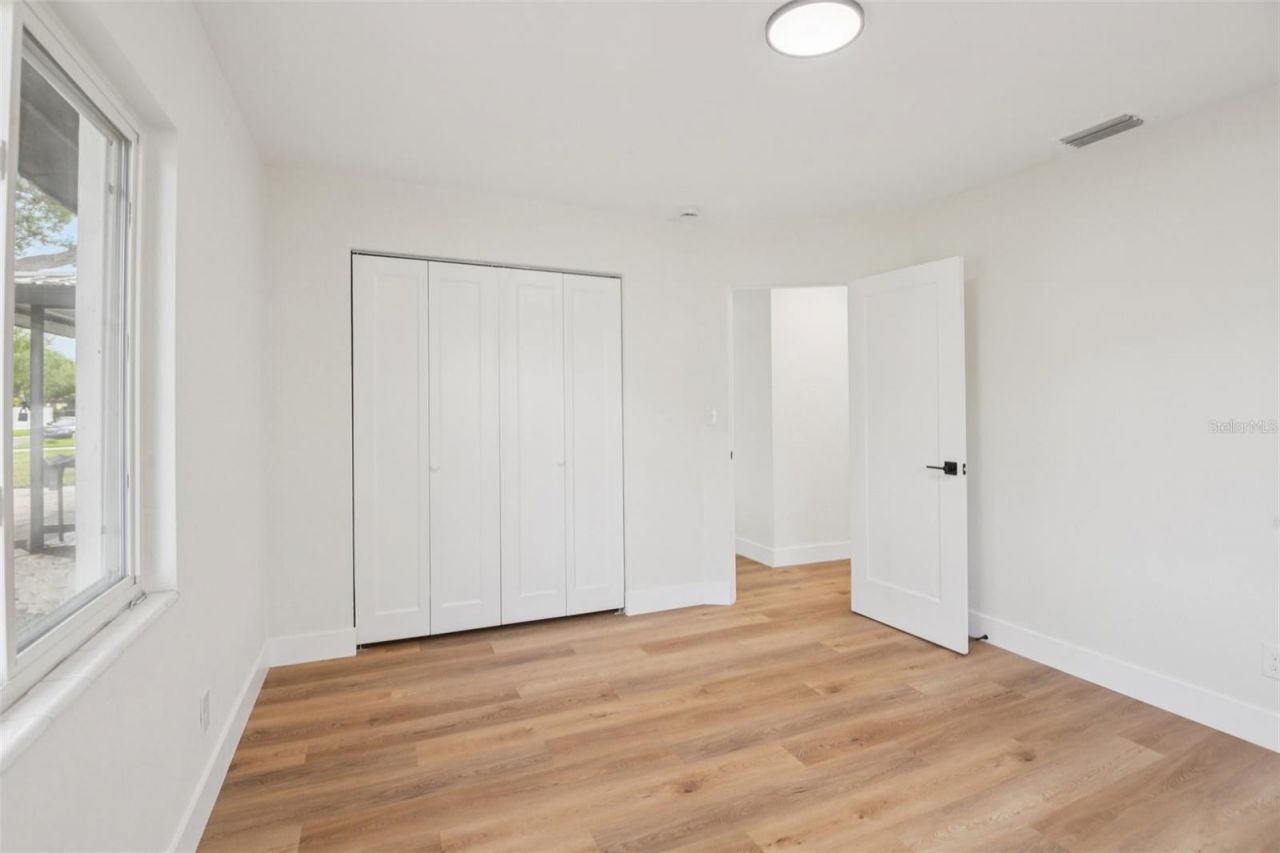 920 43rd Avenue Ne, Saint Petersburg, FL 33703 Photo