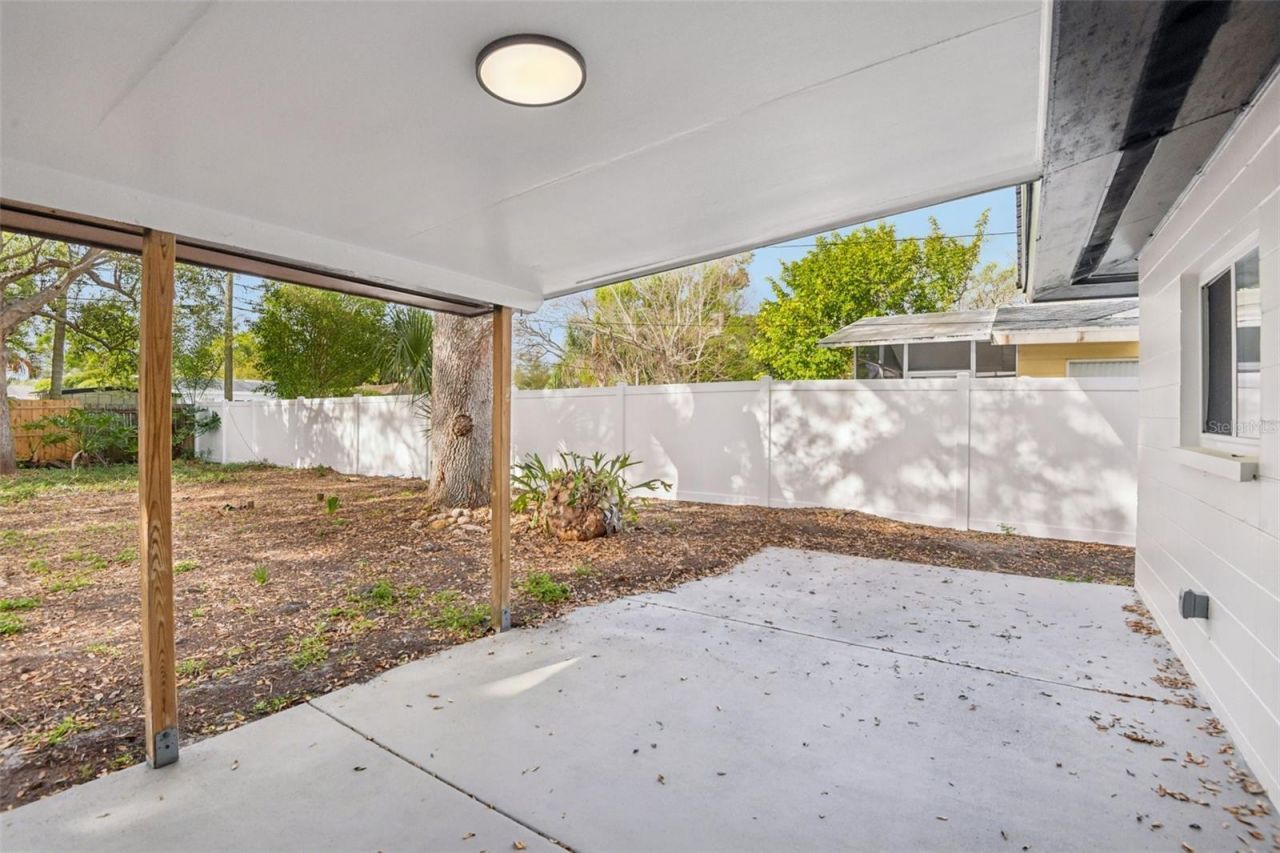 920 43rd Avenue Ne, Saint Petersburg, FL 33703 Photo