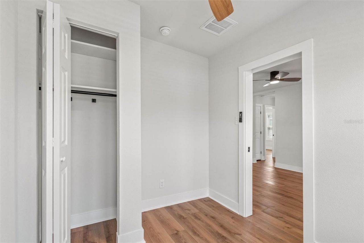 1916 35th Street S, Saint Petersburg, FL 33711 Photo