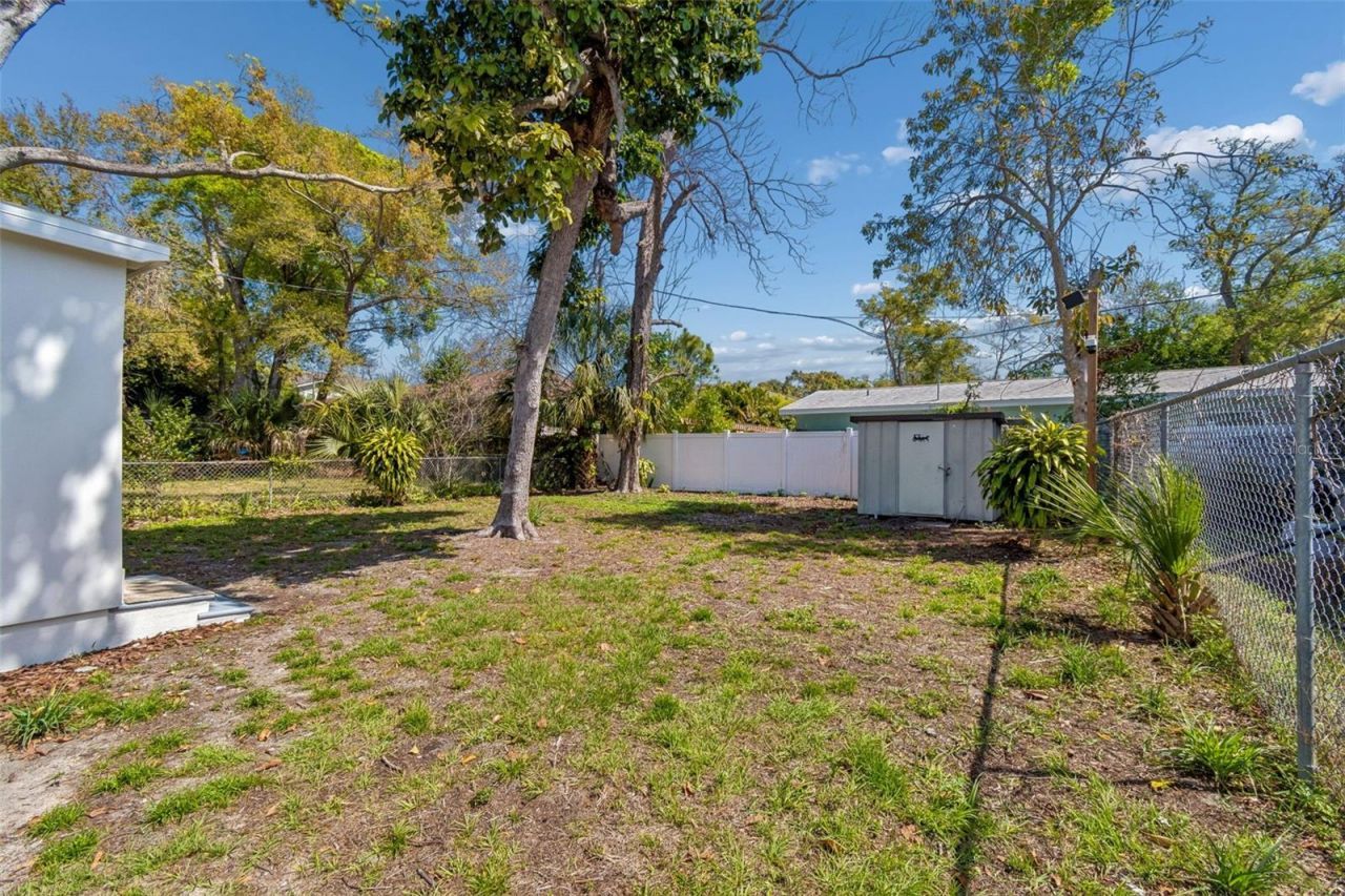 1916 35th Street S, Saint Petersburg, FL 33711 Photo