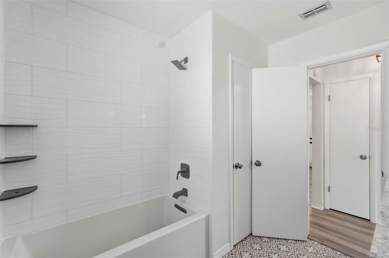 2483 66th Terrace S, Saint Petersburg, FL 33712 Photo