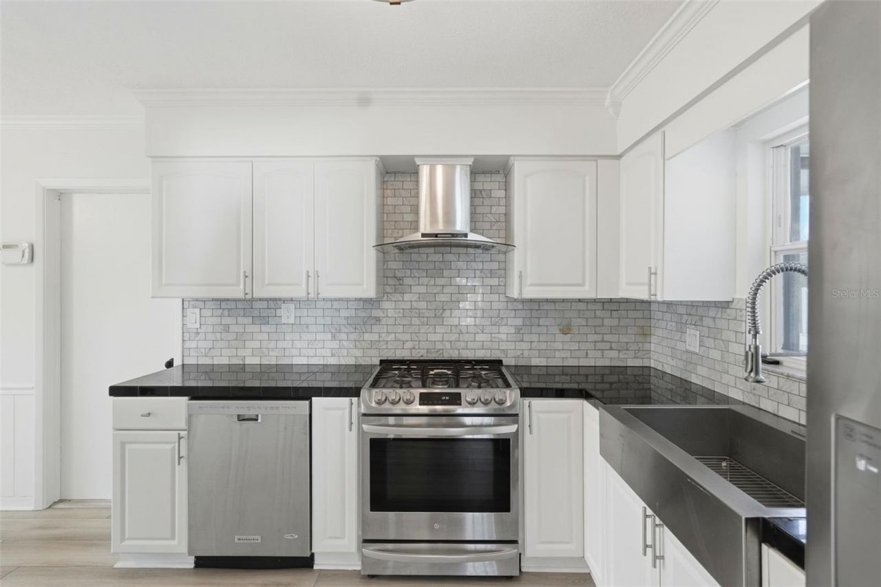 2483 66th Terrace S, Saint Petersburg, FL 33712 Photo