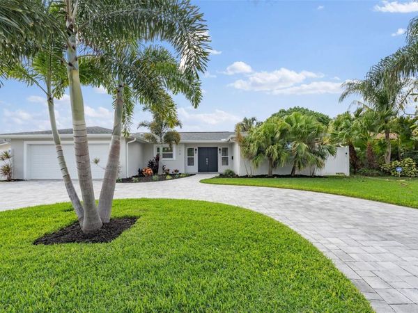 170 98TH AVENUE N, ST PETERSBURG, FL 33702