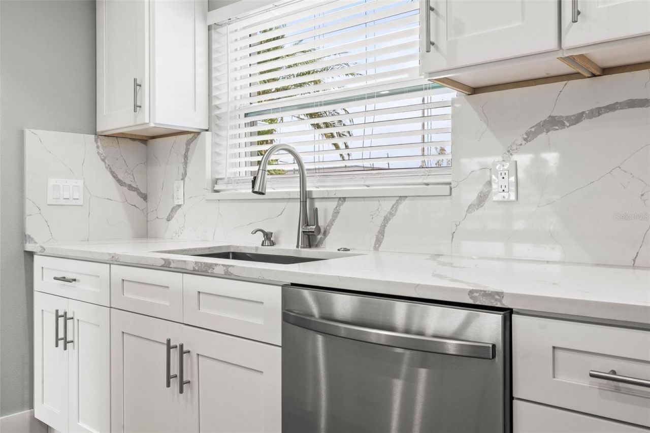 170 98th Avenue N, Saint Petersburg, FL 33702 Photo