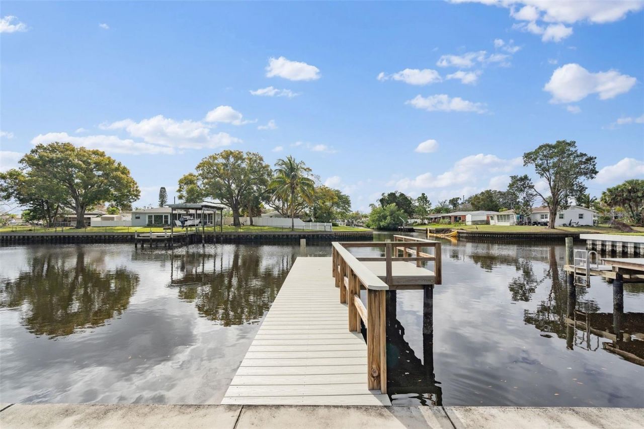 170 98th Avenue N, Saint Petersburg, FL 33702 Photo