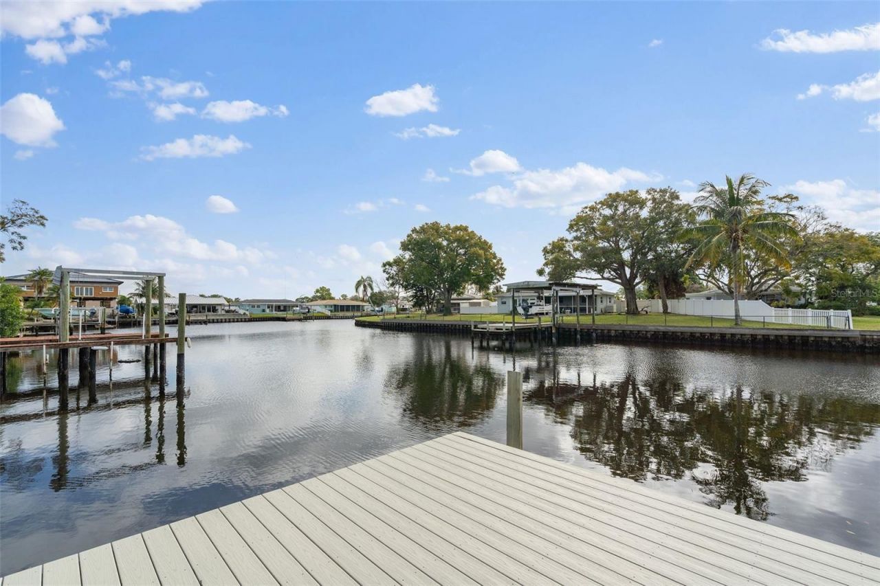 170 98th Avenue N, Saint Petersburg, FL 33702 Photo