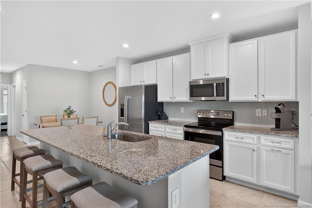 9473 SW Libertas Way, Port Saint Lucie, FL 34987 Photo