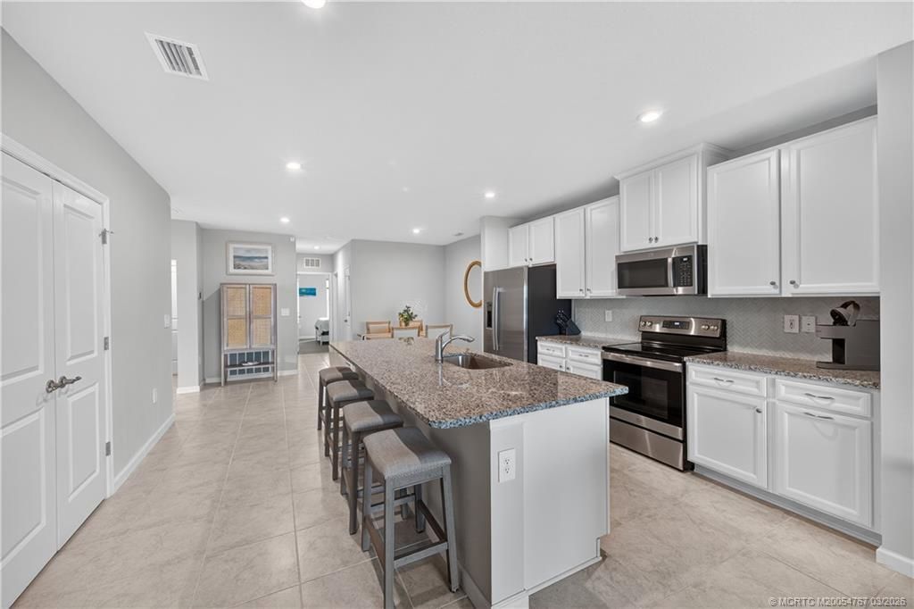 9473 SW Libertas Way, Port Saint Lucie, FL 34987 Photo