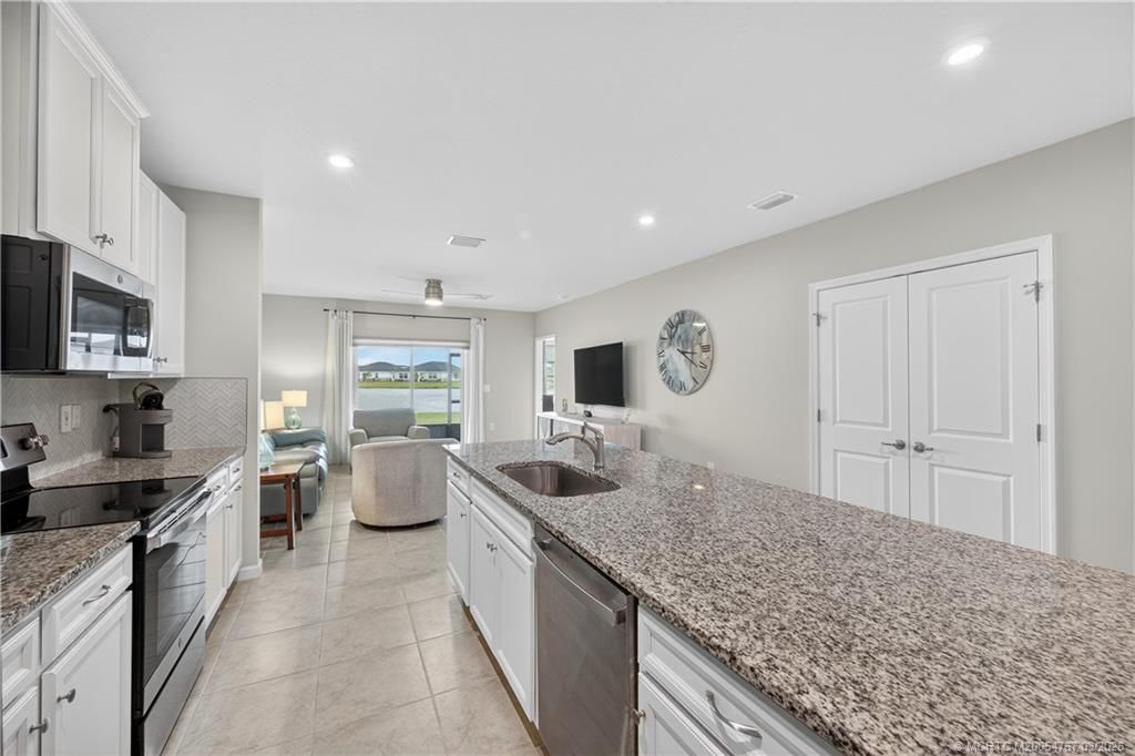 9473 SW Libertas Way, Port Saint Lucie, FL 34987 Photo