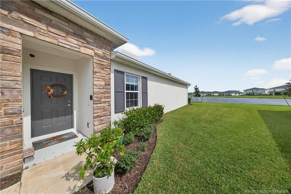 9473 SW Libertas Way, Port Saint Lucie, FL 34987 Photo